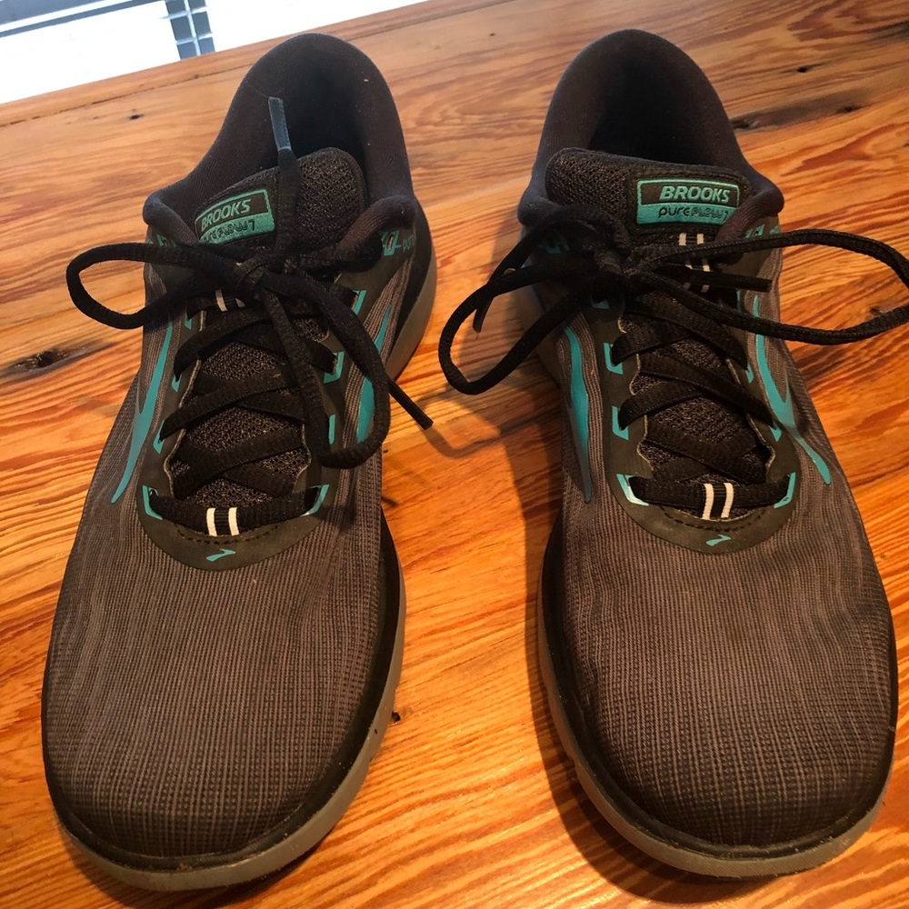 Women’s Brooks Pure Flow 7 - Size 10
